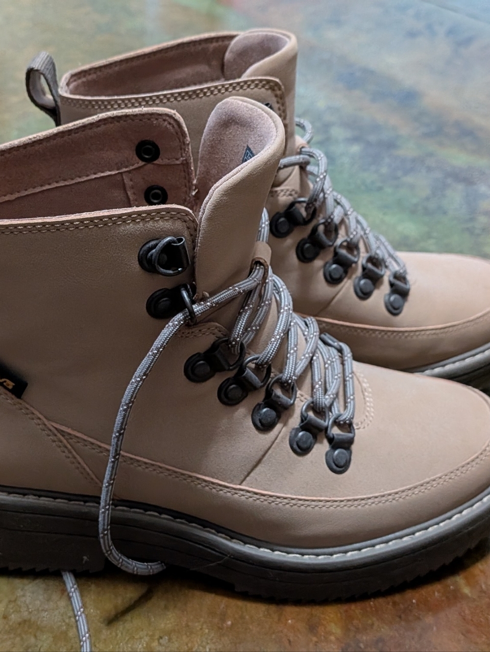 Women's Boots - Picture 3 of 3